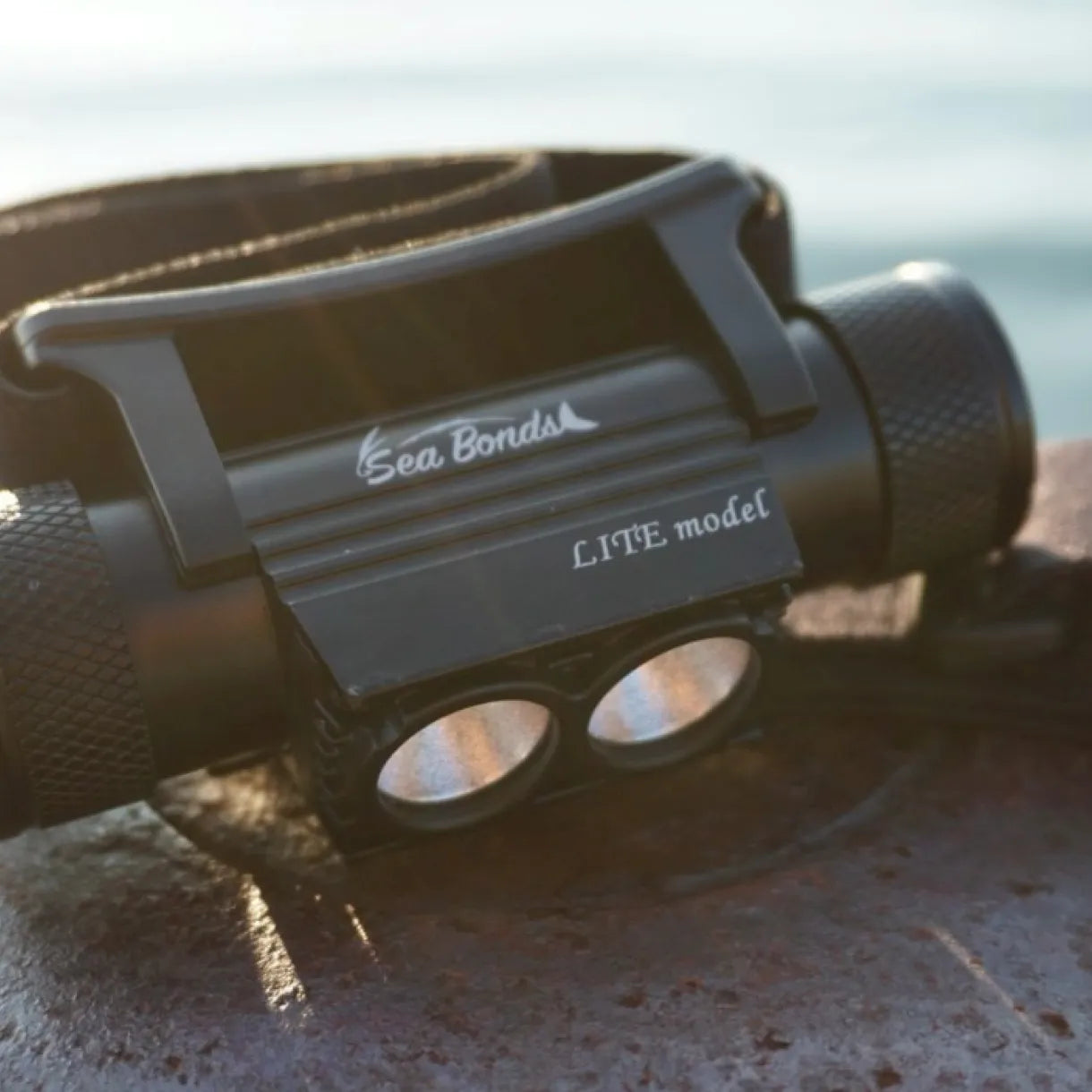 ヘッドライトLITE 300ルーメン（ライトモデル 2200mAh） 送料無料