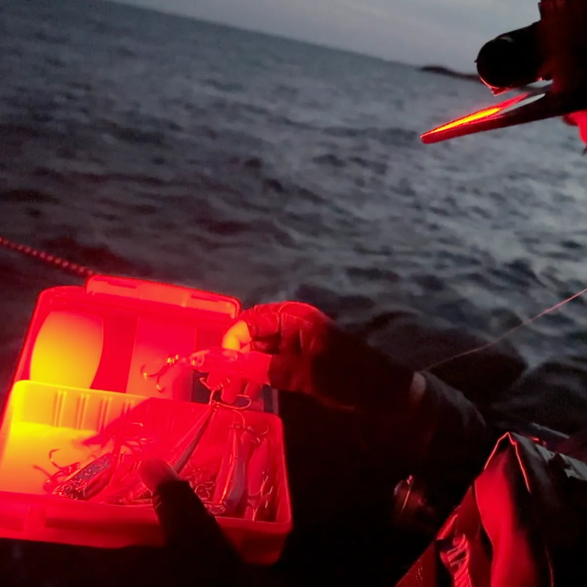 ヘッドライトSPEC2 1000ルーメン（ハイモデル3500mAh｜ミドルモデル2600mAh） 送料無料